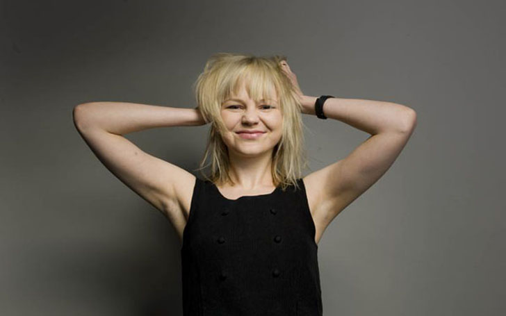 Watchmen Star Adelaide Clemens - Does She Have a Husband? Get All the Details of Her Dating Life!